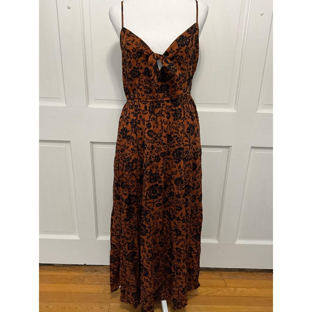 NWT Francesca’s Size M Maxi Dress sweetheart neck straps